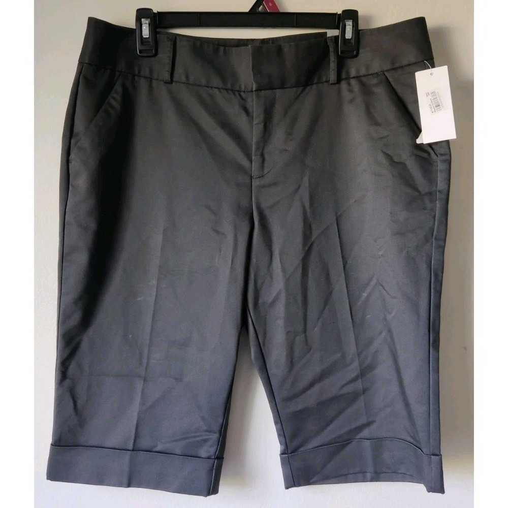 DOCKERS Petite IDEAL FIT Women's Dark Gray Bermuda Shorts Size 16P NWT *See Pics